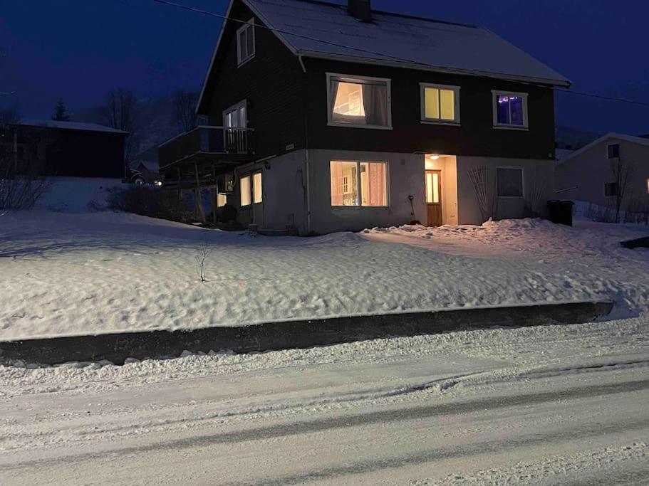 Strandveien 71 Skjervoy エクステリア 写真